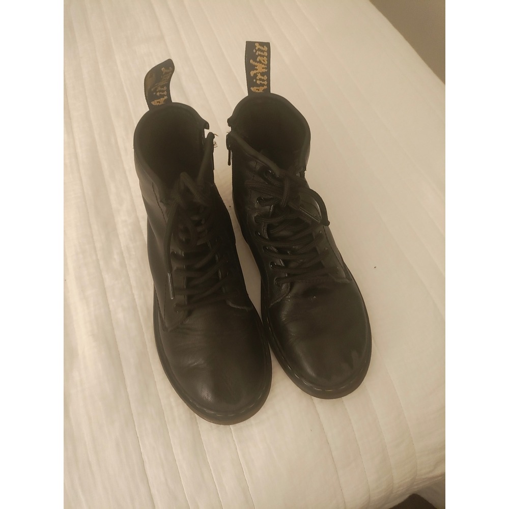 Dr. Martens 1460 J Black Leather Lace Up Ankle Boots US 3 UK 2 EU 34